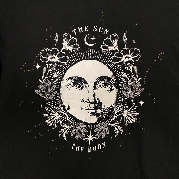 Whimsygoth Fairygrunge Black White Celestial Sun Moon Print Cropped Long Sleeve - Picture 6 of 8